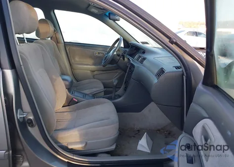 2001 Toyota Camry Ce from USA, damaged, VIN 4T1BG22K11U120443